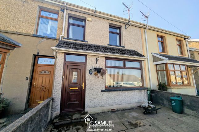 Brecon Road, Hirwaun, Aberdare 2 bed terraced house for sale