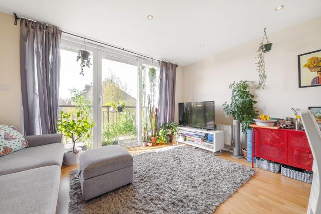 2 bed flat