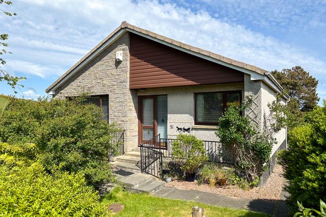 Moray Court, Auchtertool KY2 3 bed detached bungalow for sale