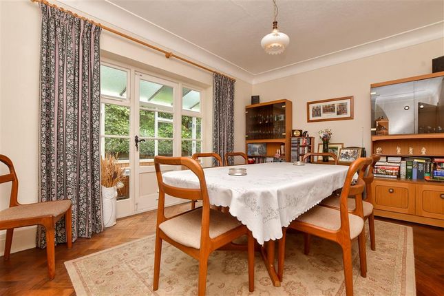 3 bed chalet