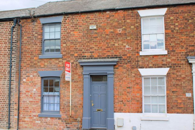 Queen Street, Brigg, DN20 2 bed terraced house for sale