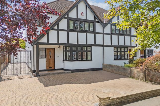 Squirrels Heath Road, Romford, RM3 3 bed semi