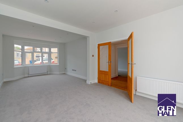 Summers Row, North Finchley N12 4 bed semi