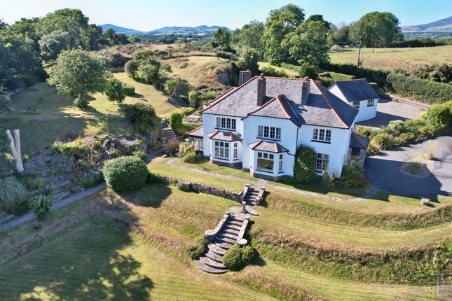 Karina, Pwllheli 5 bed detached house for sale
