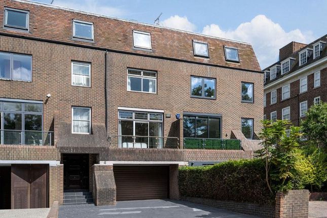 6 bedroom terraced house for sale