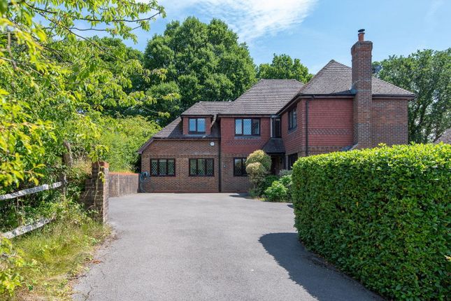 Pondfield Road, Horsham RH12 5 bed detached house for sale