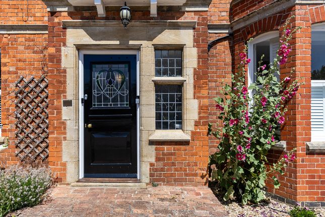 Grange Road, Geddington, NN14 7 bed detached house for sale
