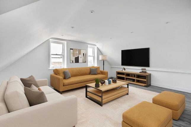 Balham High Road, London SW12 2 bed apartment for sale