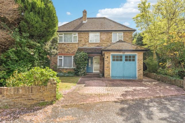 The Woods, Ickenham, UB10 4 bed detached house for sale