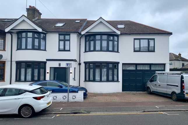 Halsham Crescent, Barking 7 bed house for sale