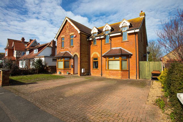 Alpha Road, Birchington, CT7 5 bed detached house for sale
