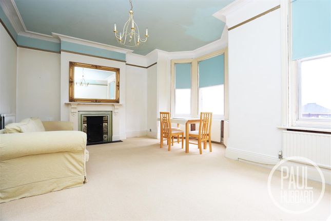 Kirkley Cliff Road, Kirkley, NR33 3 bed maisonette for sale