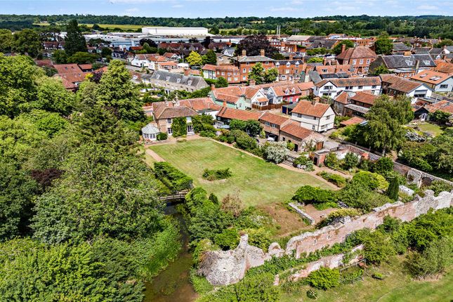 Earsham Street, Bungay, Suffolk, NR35 6 bed detached house for sale