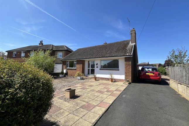 Dunsmore Drive, Huddersfield HD3 2 bed detached bungalow for sale
