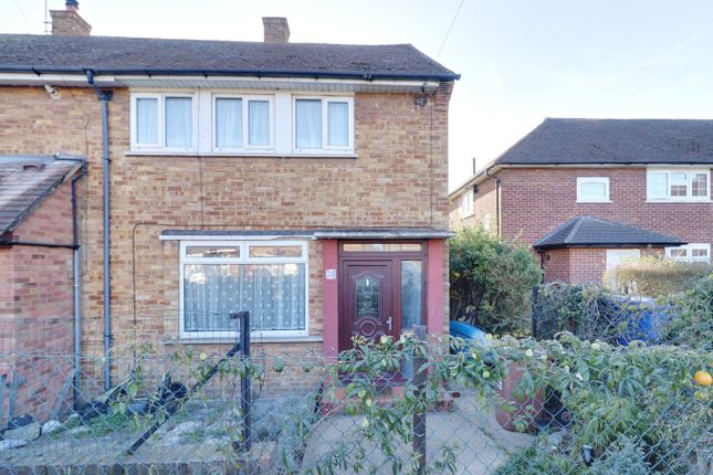 Cullen Square, South Ockendon RM15 2 bed end of terrace house for sale