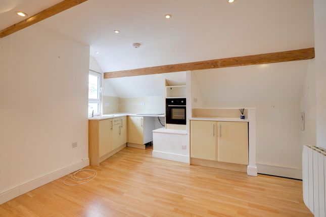 Regent Street, Dawlish, EX7 9LE 1 bed maisonette for sale