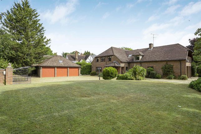 101a Pound Lane, Reading, RG4 5 bed detached house for sale