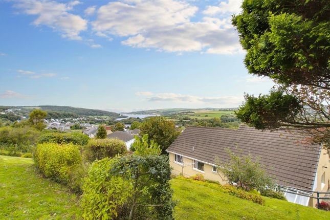 4 bed detached house