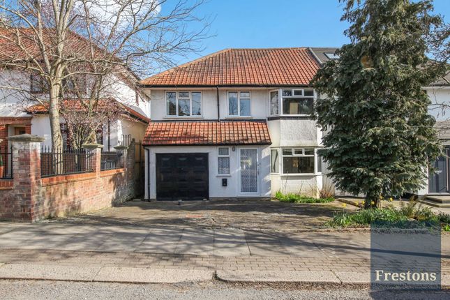 5 bedroom semi-detached house for sale