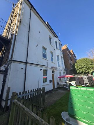 2 bed flat