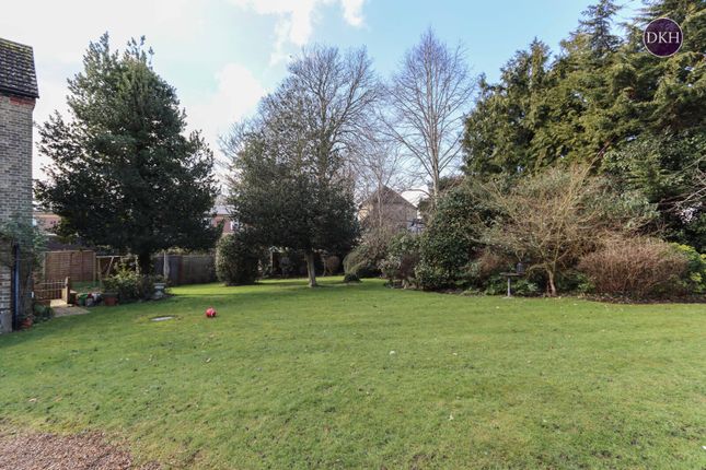 Stratford Road, Watford WD17 2 bed apartment for sale