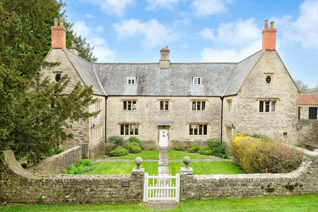 8 bedroom detached house for sale