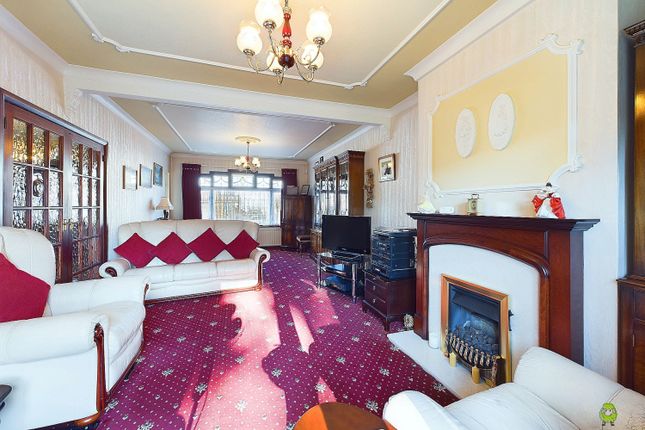 51 Hurlingham Road, Bexleyheath 3 bed semi