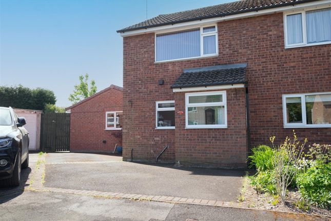 4 bed semi-detached house
