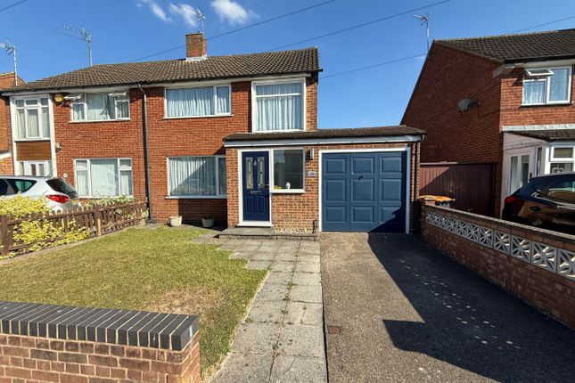 Dunstable, Bedfordshire LU5 3 bed semi