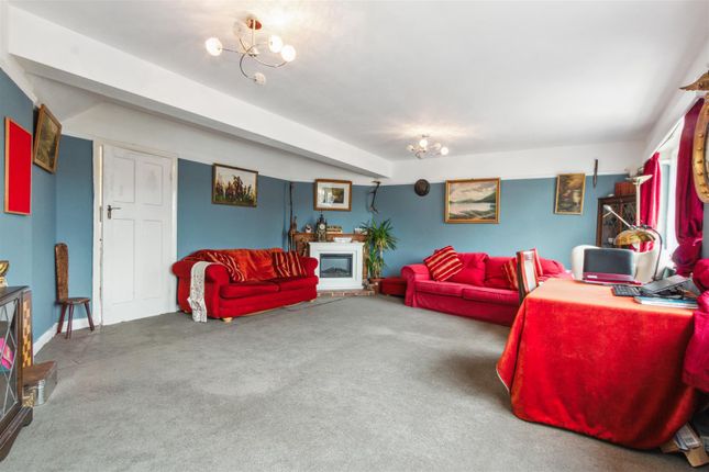 3 bed flat