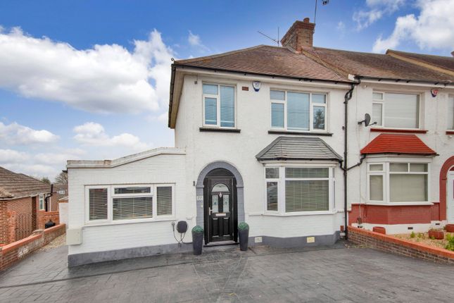 Chalk Road, Gravesend, Kent, DA12 3 bed end of terrace house for sale