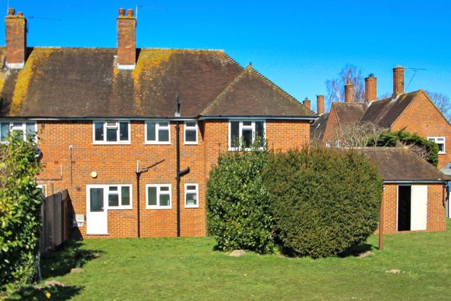 Woodside, West Horsley, Surrey, KT24 2 bed maisonette for sale