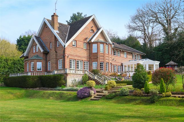 Cavendish Road, St George's Hill, KT13 5 bed detached house for sale