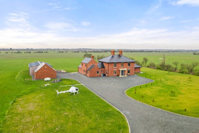 Youngers Lane, Burgh Le Marsh PE24 5 bed detached house for sale