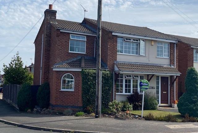 Lupin Close, Burbage 3 bed detached house for sale