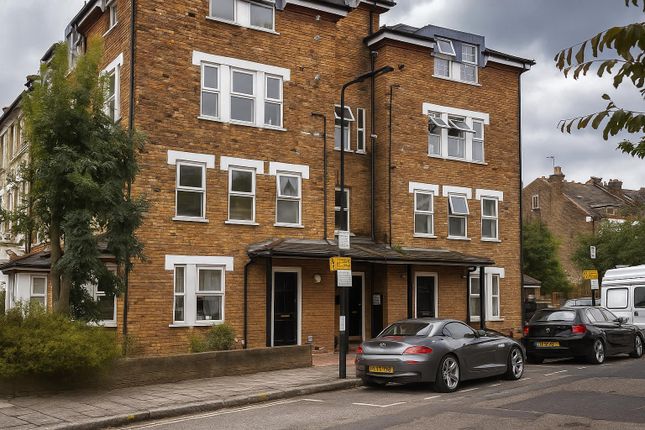 Queen Elizabeths Walk, London, N16 9 bed block of apartments for sale