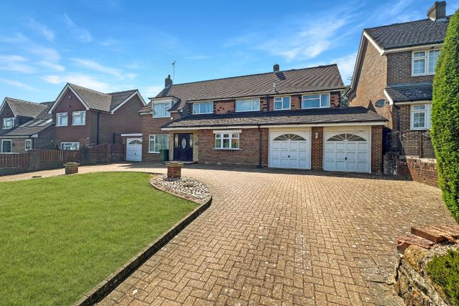 Old Bedford Road, Luton 4 bed detached house for sale
