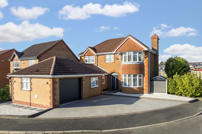 4 bed detached house