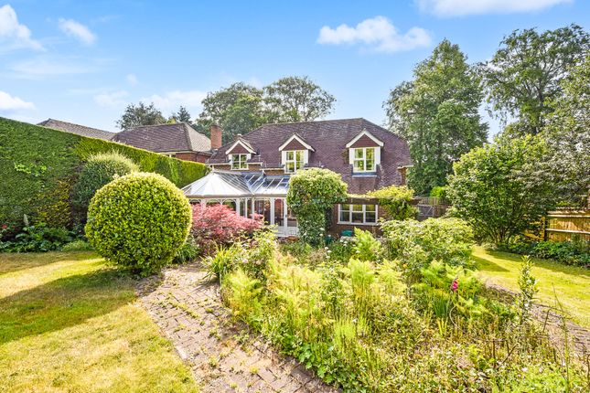 4 bed detached house