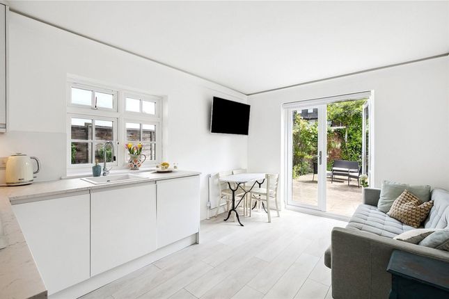 Verbena Gardens, London W6 2 bed flat for sale