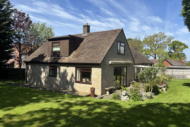 4 bedroom chalet for sale