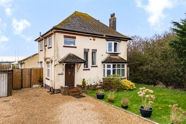 London Road, Bowers Gifford... 3 bed detached house for sale