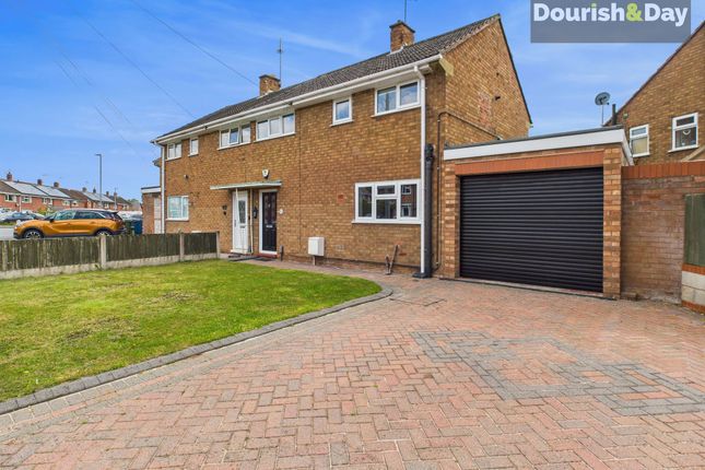 Woodlands Road, Stafford ST16 3 bed semi