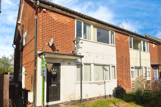 Dark Lane, Warwickshire CV12 2 bed maisonette for sale