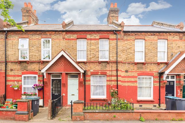 Morley Avenue, Wood Green N22 2 bed terraced house for sale