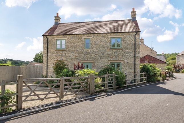 Manor Close, Radstock BA3 4 bed detached house for sale