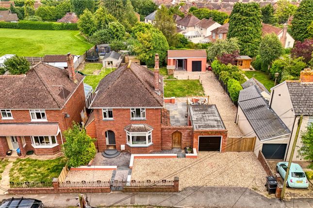 Crimchard, Chard, Somerset, TA20 3 bed detached house for sale