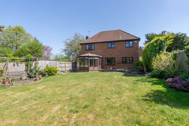 Polesden View, Great Bookham 4 bed detached house for sale