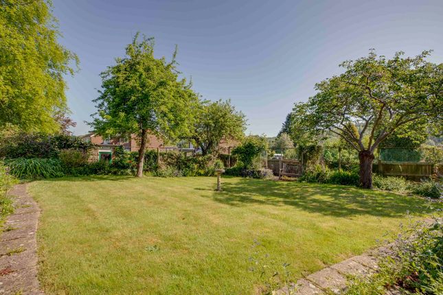 Coombe Lane, High Wycombe HP14 4 bed detached house for sale