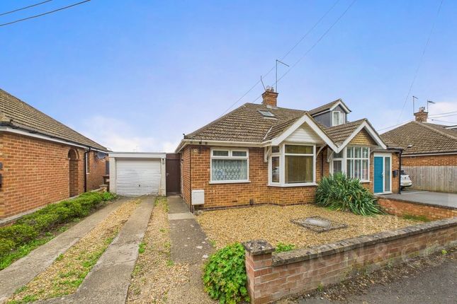 2 bedroom semi-detached bungalow for sale